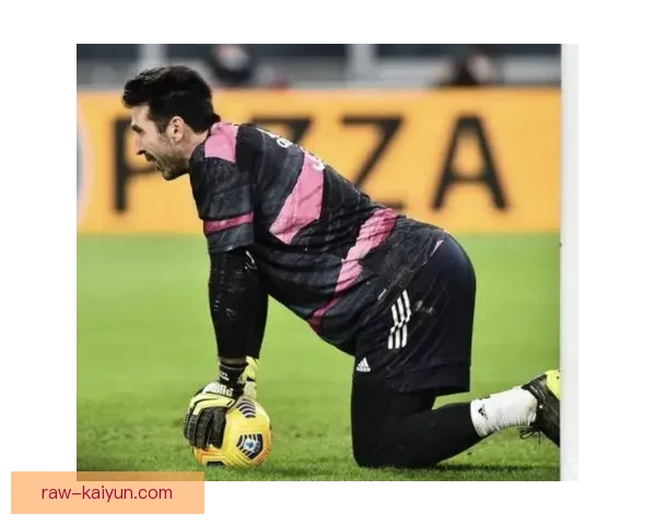 库尔图瓦与布冯的传奇门将之路，展现守护者的职业生涯与绝佳表现