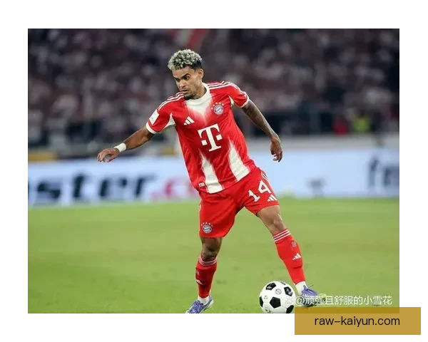 德甲关键转会事件持续引发关注，未来形势值得分析与期待